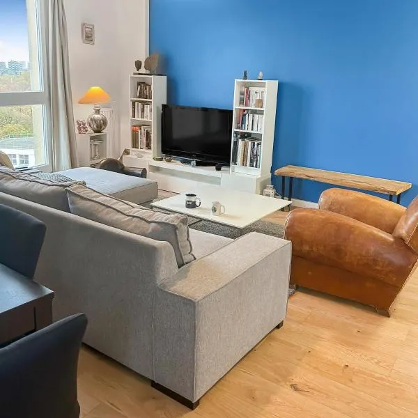 Spacieux, Wi-Fi, à 2 min à pied du Lac de Créteil, Hotel in Créteil