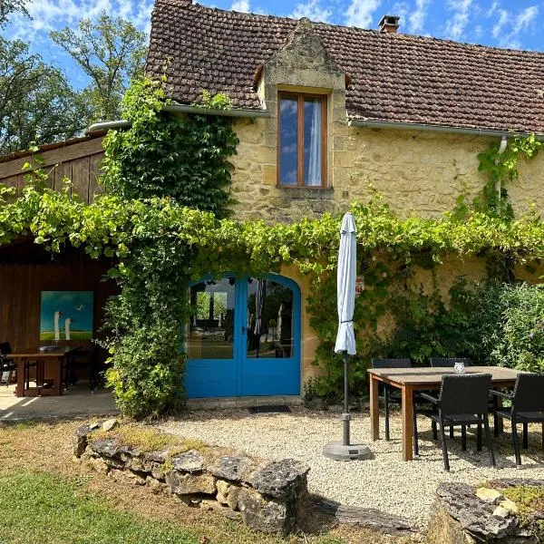 Hameau du Soleil - Renard, hotel v destinaci Sainte-Mondane