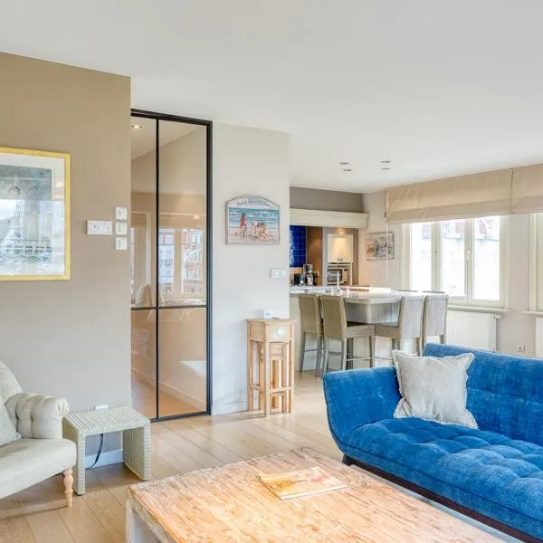Stunning 3-Bedroom apartment with panoramic view, hotel sa De Haan