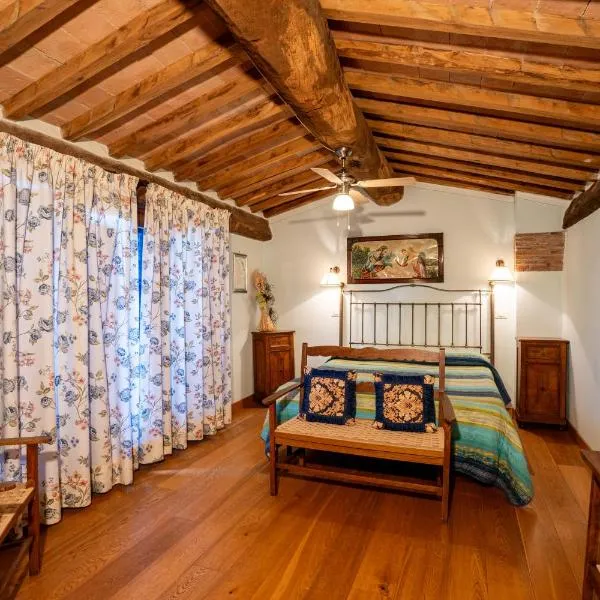 Historic Farmhouse Casa del Chiodo, hotel Torniellában