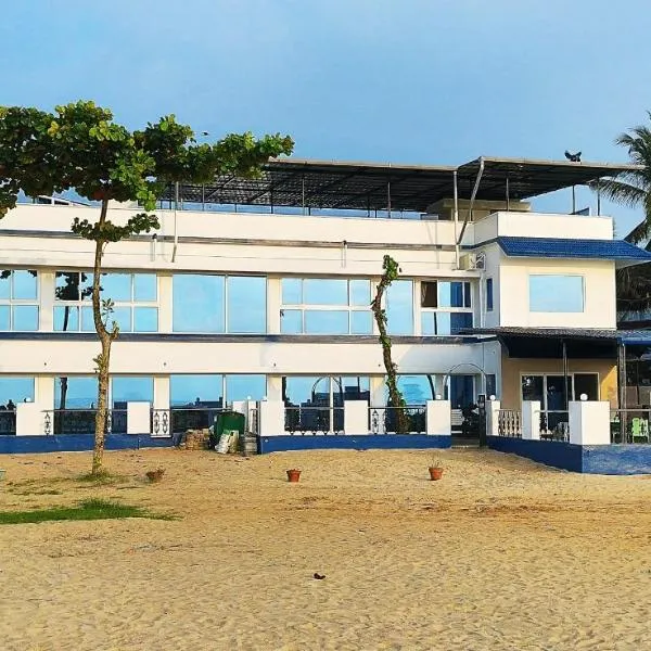 Alleppey Holiday Beach Resort, hotel in Alleppey