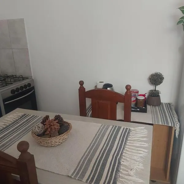 Departamento Economico Cerca Parque Termal Rodo-Hue 4, hotel in Dolores