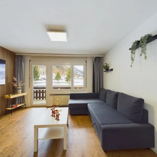 Alpine magic for the whole family near Zermatt with parking!, hotel v destinaci Täsch