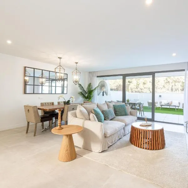 Luxury House Chaparral Golf E64 by AORA STAY, hotel in La Cala de Mijas