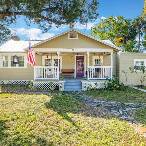 Sanford's Haven, 3 Bedroom, Sleeps 7, hotel in Sanford
