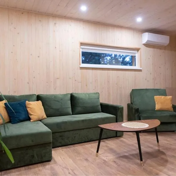 GobeHouse Sodyba, hotel in Vilkanastrai