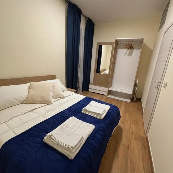 Le Rose, hotel in San Nicola La Strada