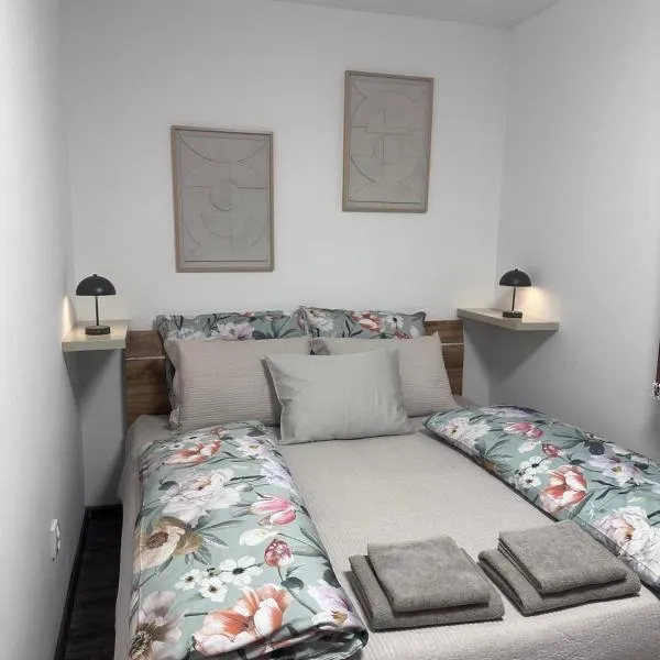 Apartmán Leona, hotel v destinaci Pelhřimov