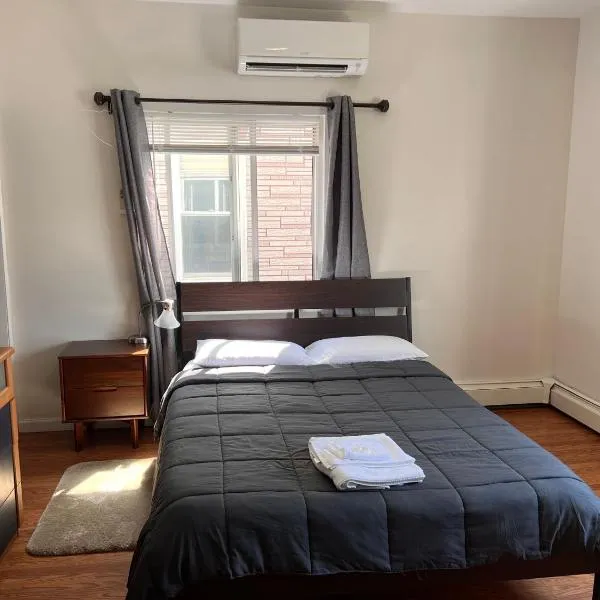 Great! Private NYC Room in Sunnyside, hotel in Haberman