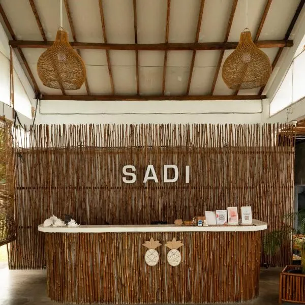 Sadi Beach House, hotel v destinaci Telukbakau
