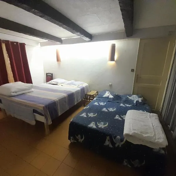 Style grotte, hotel in Istres