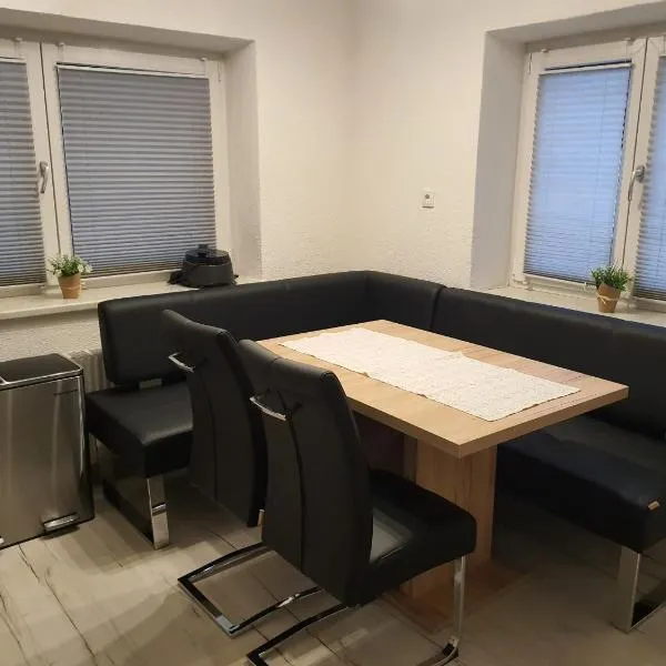 Conveniently Located Alpine Apartment, ξενοδοχείο σε Otztal-Bahnhof