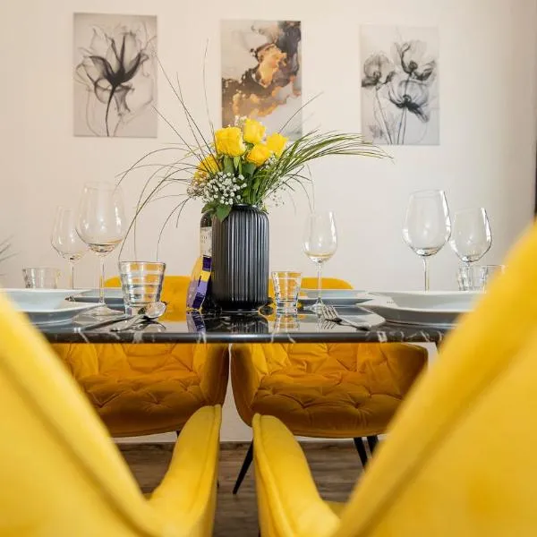 Luxx Home MM, Airport - Parkplatz - Küche - Balkon, готель у місті Trunkelsberg