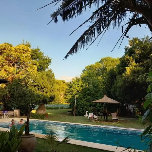 Las Moras Multiespacio, hotel in Cucha Cucha