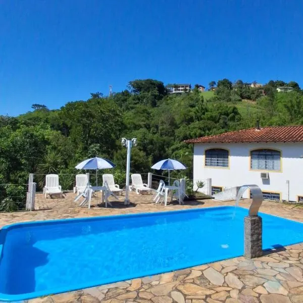 Pousada 3 Corações Penedo, hotel v destinaci Penedo