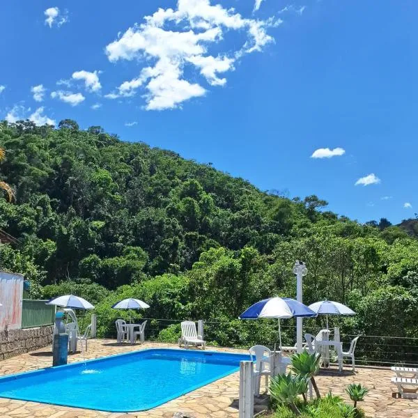 Pousada 3 Corações Penedo, hôtel à Penedo