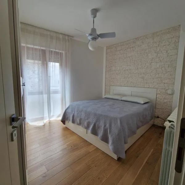 Frascati center modern home, hotel in Frascati