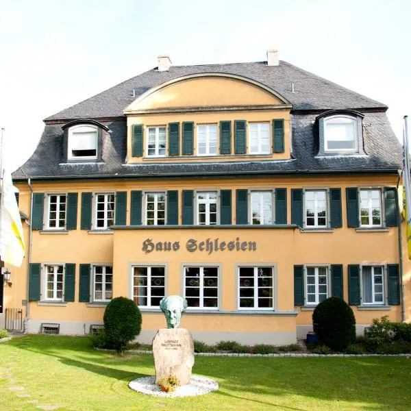 Haus Schlesien, Hotel in Königswinter