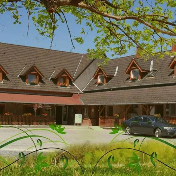 Kettős Csárda Szálláshely Bocfölde, hotel v destinaci Bocfölde