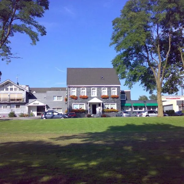 Hotel Restaurant Fischer, hotel v destinaci Remscheid