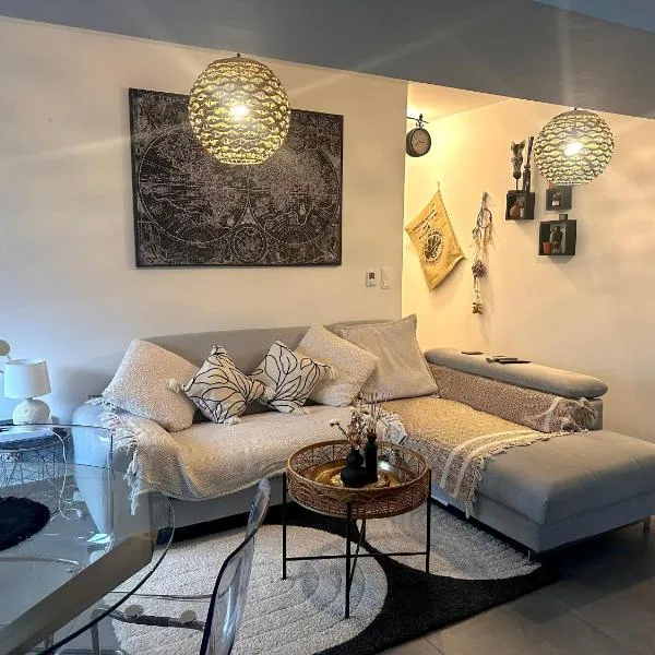 Charming and Cosy Place 2 rooms 3 beds, hotel v destinaci Thionville