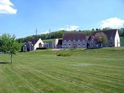 Auberge De Bourgogne, hotel v destinaci Tonnerre