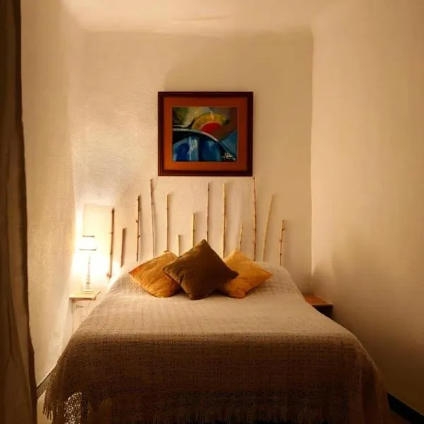 Entre el mar y la montaña, hotel v destinaci Jijona