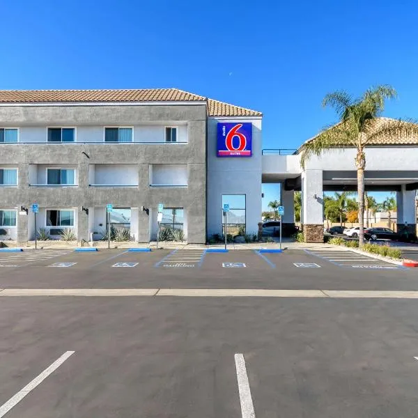 Perris में, होटल Studio 6 Suites Perris, CA