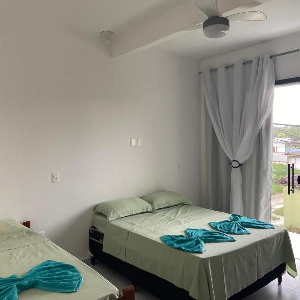 Casa familiar com 3 quartos e próximo a praia