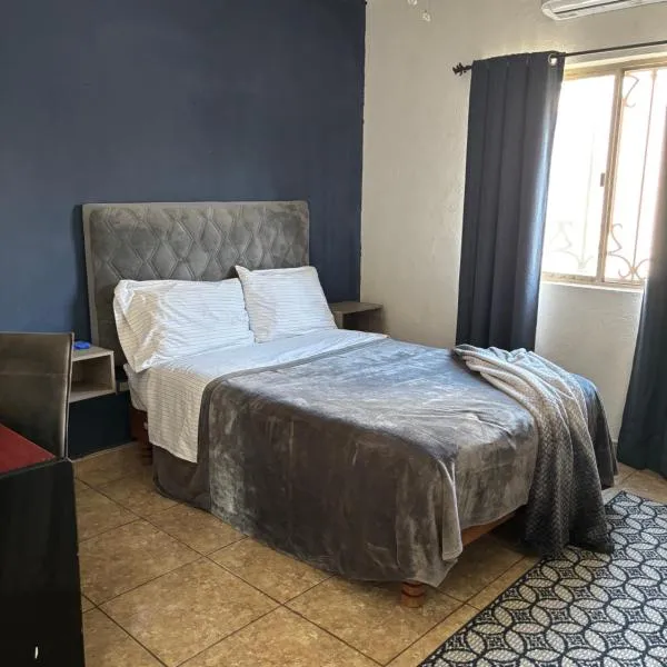Habitacion Arboleda, hotel a Saltillo