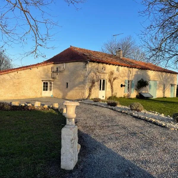 Gîte Magitte dans son havre de paix, hotel v destinácii Bardenac