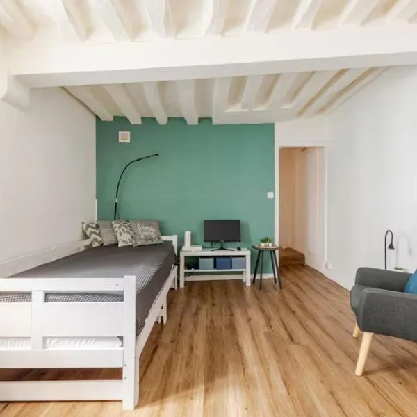 Gare Rouen - parking gratuit, hotel in Rouen