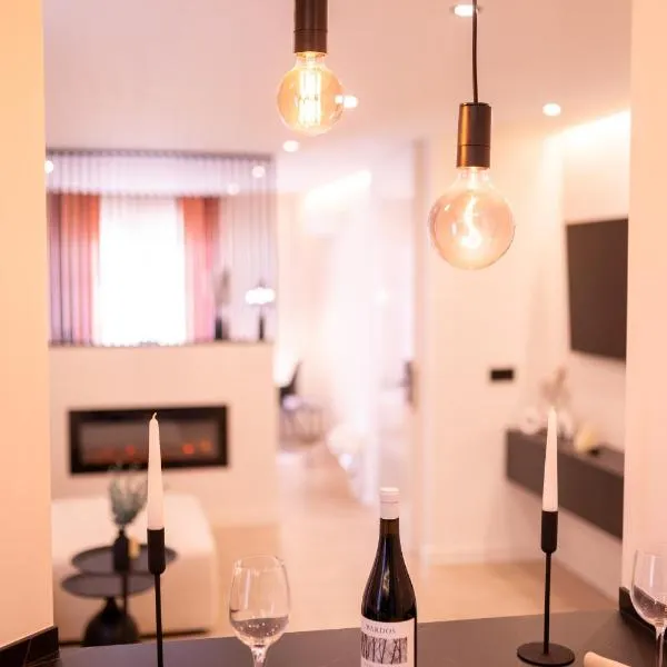 SERAN Apartamentos，位于隆达的酒店