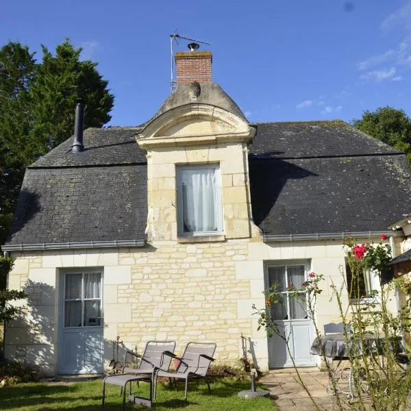 Le petit Pavillon, hotel em Noyant-la-Plaine