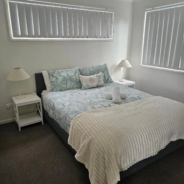 Homely & Welcoming in Mango Hill, hotel in North Lakes