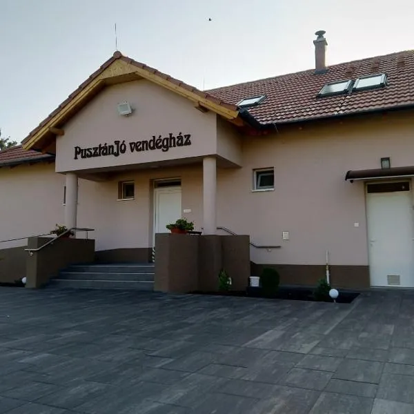 PusztánJó Vendégház, hotel i Komádi