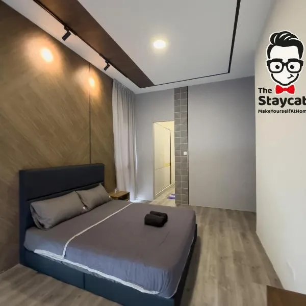 Liberty Grove Near Airport by Staycation Homestay, hotel in Kuching