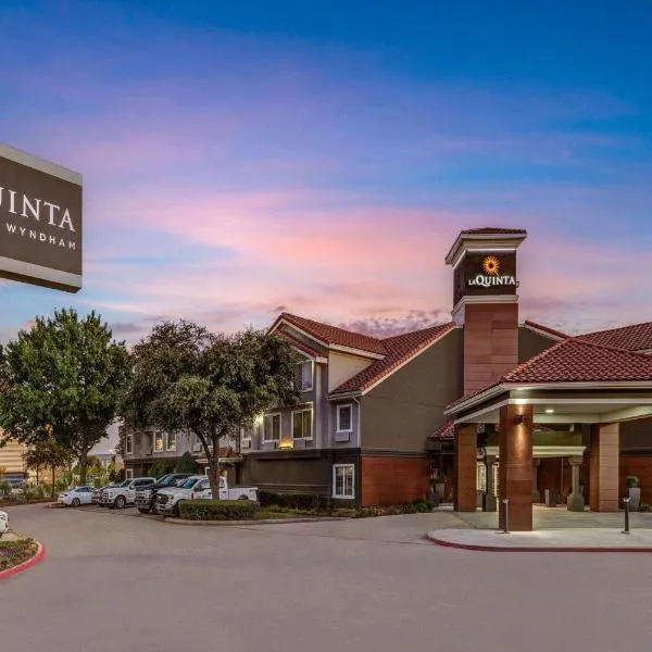 La Quinta by Wyndham Dallas DFW Airport North, hotel in Irving