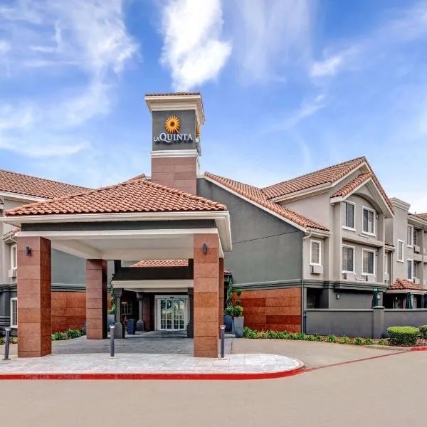 Irving में, होटल La Quinta by Wyndham Dallas DFW Airport North