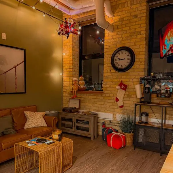 Heart of the City: Cozy 2-Bed Loft, hotel v destinaci Winnipeg