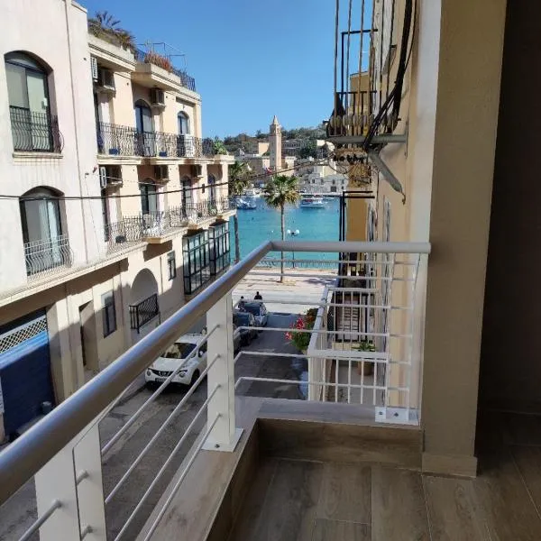 Il-Girna- Modern Seaside Accommodation, hotel v destinaci Marsaskala