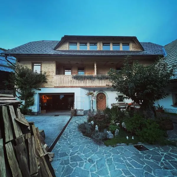 Apartmaji Katrnjek, hotel v destinaci Bohinj