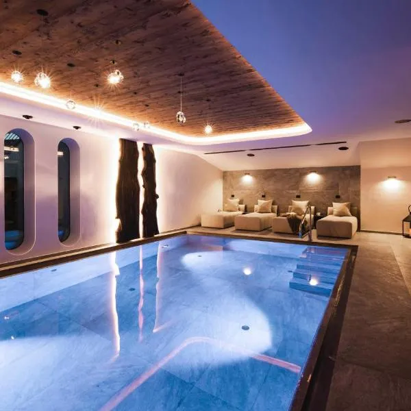 DISTINCTIVE LUXURY DOLOMITI Apartments TERRE71, hotel in San Vigilio Di Marebbe