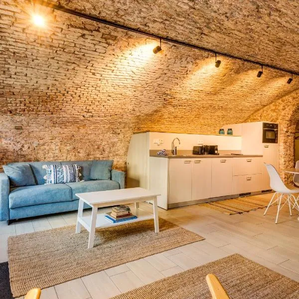 Luxurious canal apartment in Utrecht A Location, hotel in Utrecht