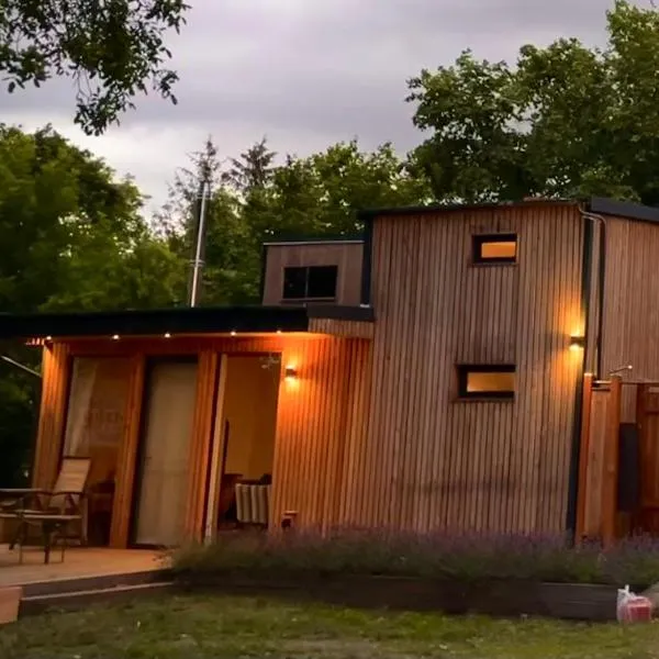 Großzügiges Tiny House, hotel in Sumte