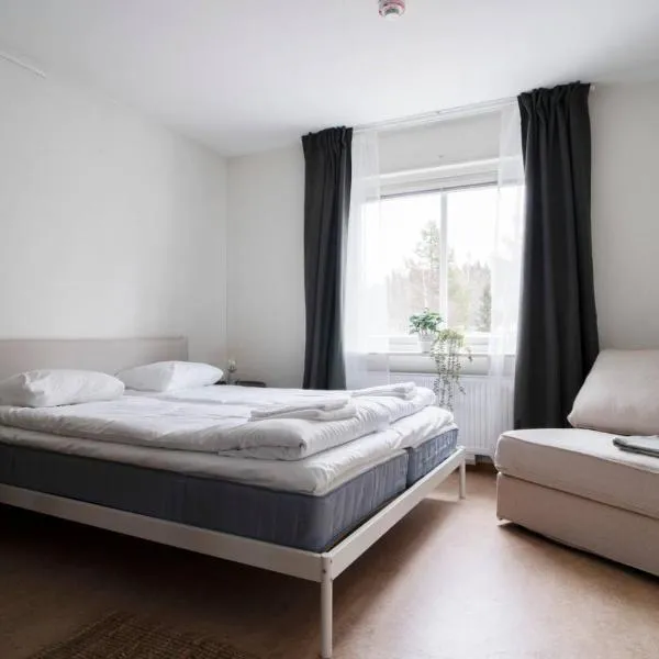 Cozy Studio for 3 guests Sportbyn Ostersund, hotel v destinaci Lugnvik