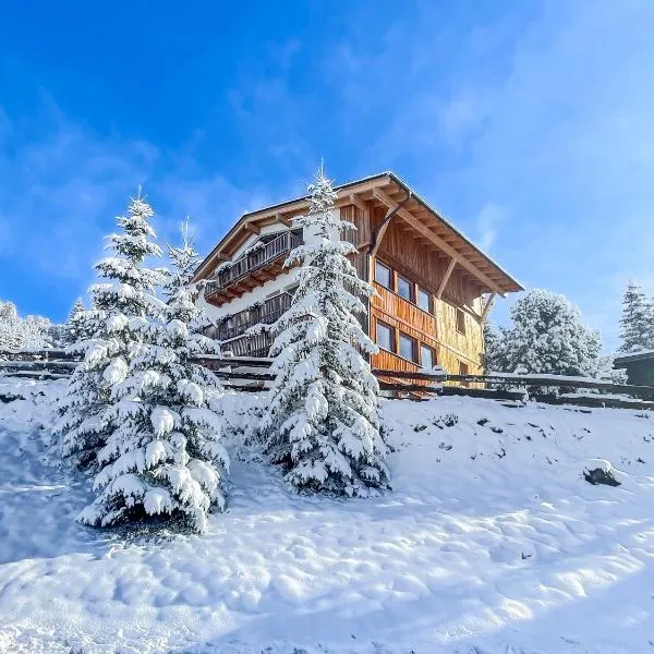 Luxury Chalet Liosa - Ski in Ski out - Amazing view, hotel Corvara in Badiában