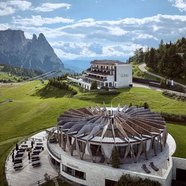 COMO Alpina Dolomites, hotel v destinaci Alpe di Siusi