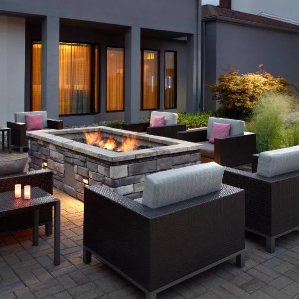 Courtyard by Marriott Raleigh Cary, hotel v destinaci Cary