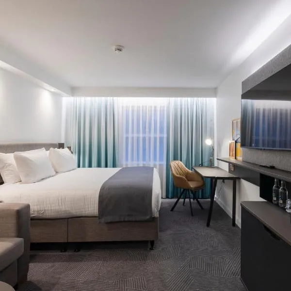 Holiday Inn Bristol Airport by IHG, hotel v destinaci Redhill